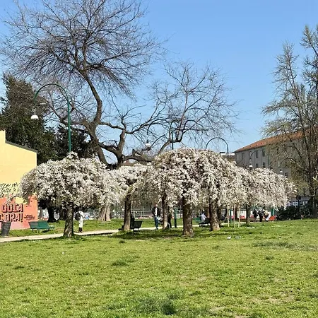 Historic Center Flat- Duomo 10m-m4 Vetra Apartment *